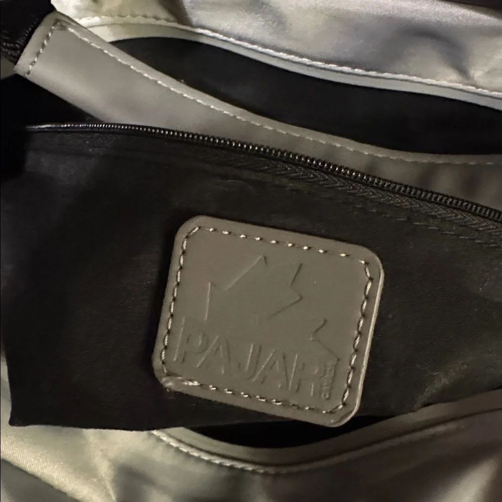 Pajar Tote Bag w/ Water Bottle Bag Attachment - Picture 4 of 8